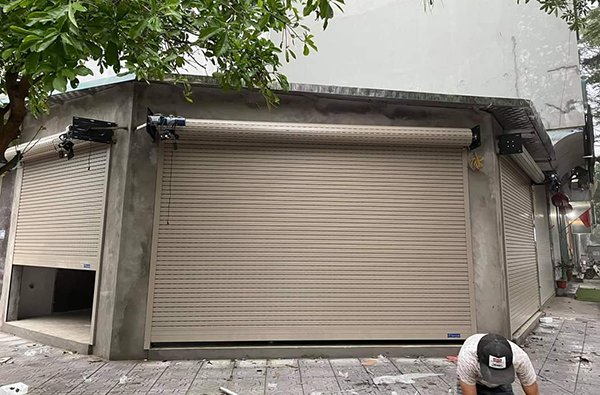 cua cuon gia re tai da nang 5