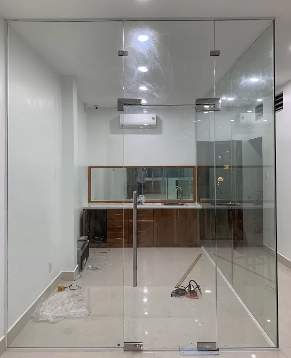 Cửa kính cường lực Đà Nẵng cua kinh cuong luc da nang 1