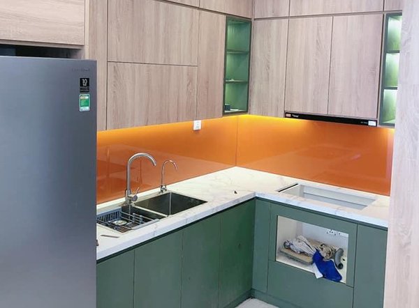 Mẫu kính ốp bếp Đà Nẵng kinh op bep 15