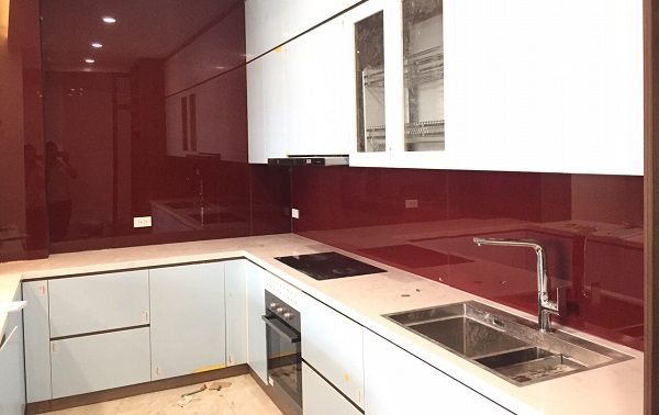 Mẫu kính ốp bếp Đà Nẵng kinh op bep 22
