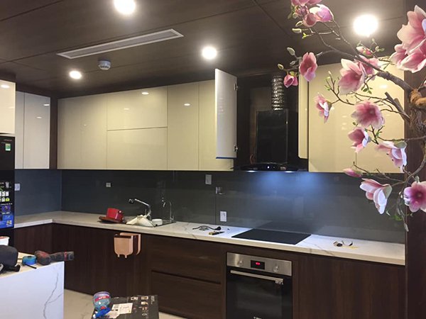 Mẫu kính ốp bếp Đà Nẵng kinh op bep 25