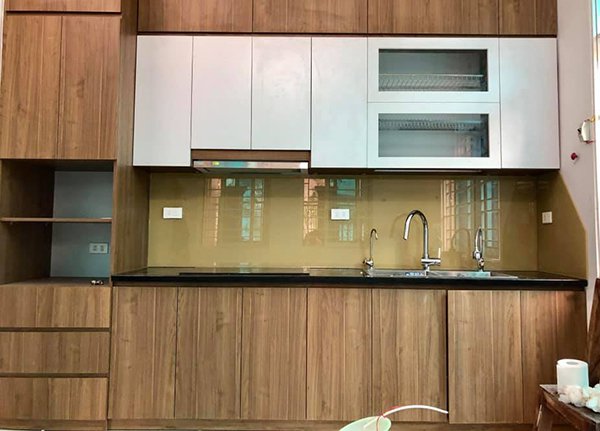 Mẫu kính ốp bếp Đà Nẵng kinh op bep 9