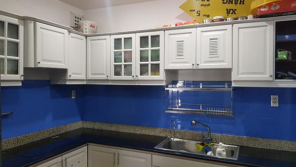 Mẫu kính ốp bếp Đà Nẵng kinh op bep 92