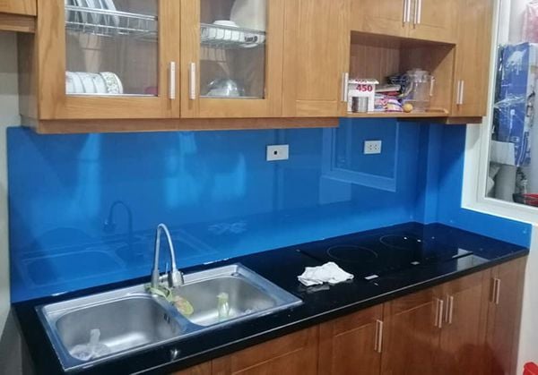 Mẫu kính ốp bếp Đà Nẵng kinh op bep 98