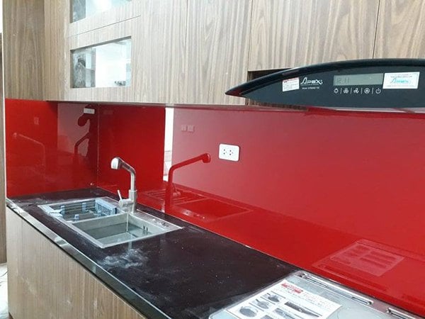 Mẫu kính ốp bếp Đà Nẵng kinh op bep menh hoa 2