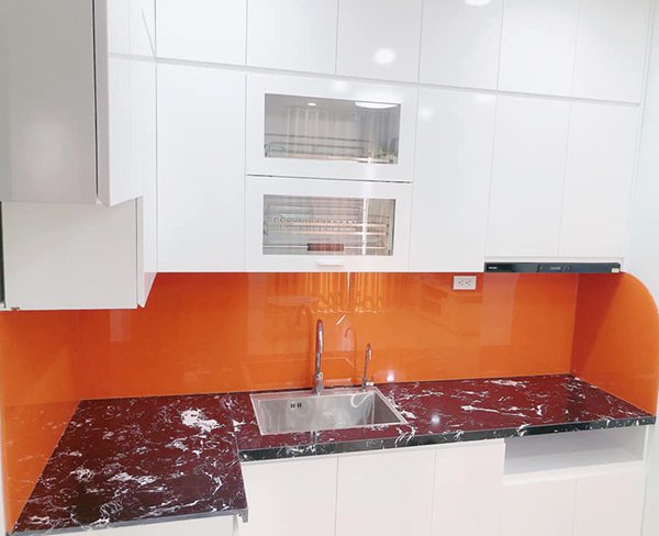 Mẫu kính ốp bếp Đà Nẵng kinh op bep menh hoa 3